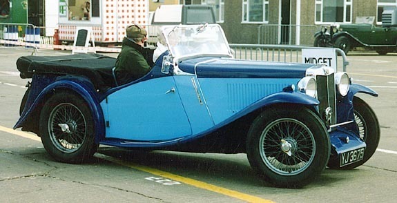 <I>NA Magnette 4-seat Tourer 1934. NA:ns drrar ppnades bakt.  Jan Borgfelt </I>